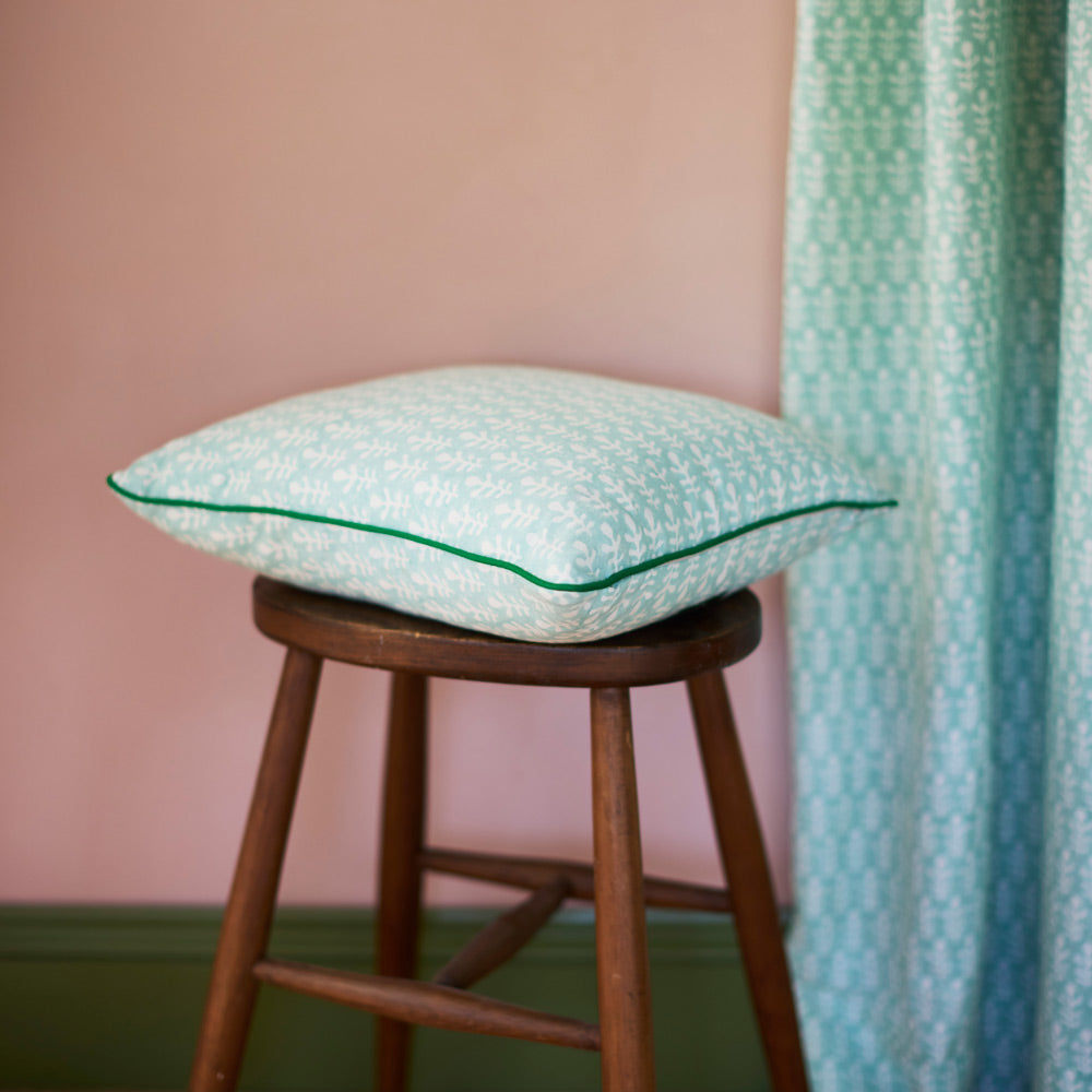 Cushion Piped Bagru Turquoise