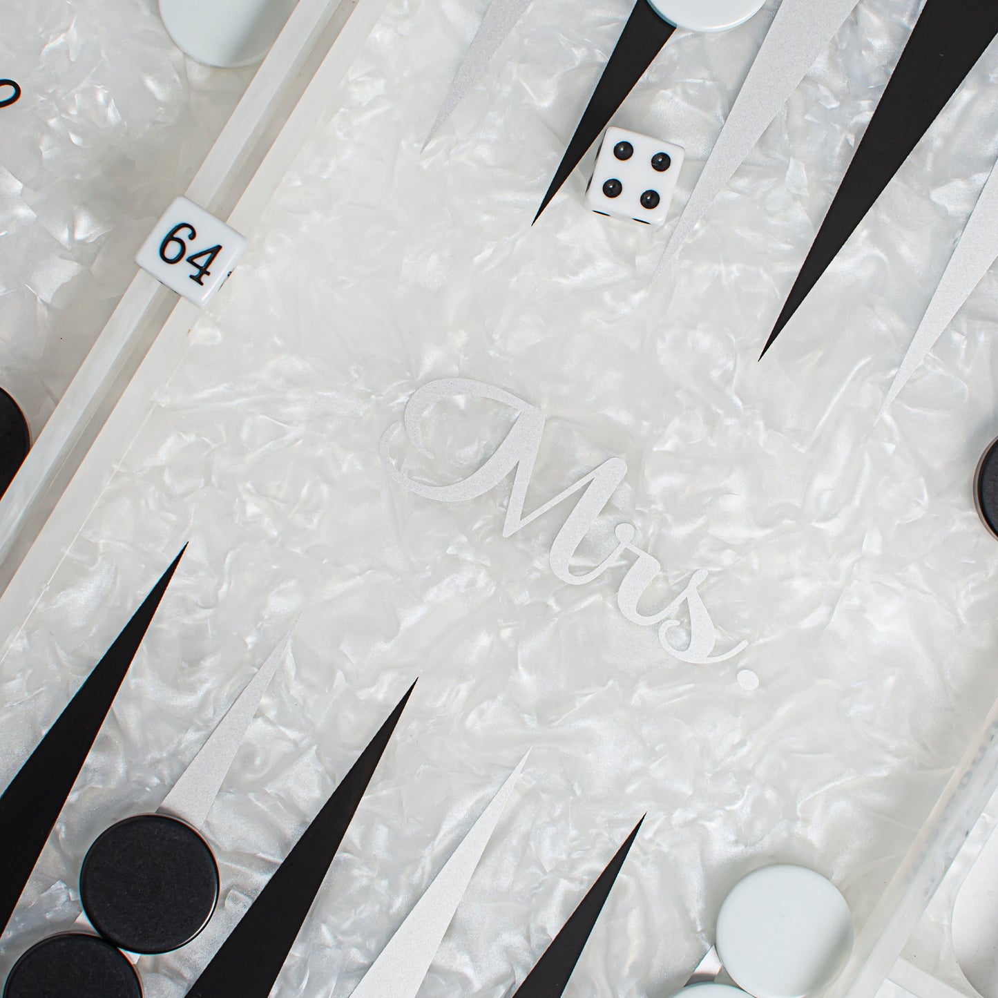 BACKGAMMON MR & MRS