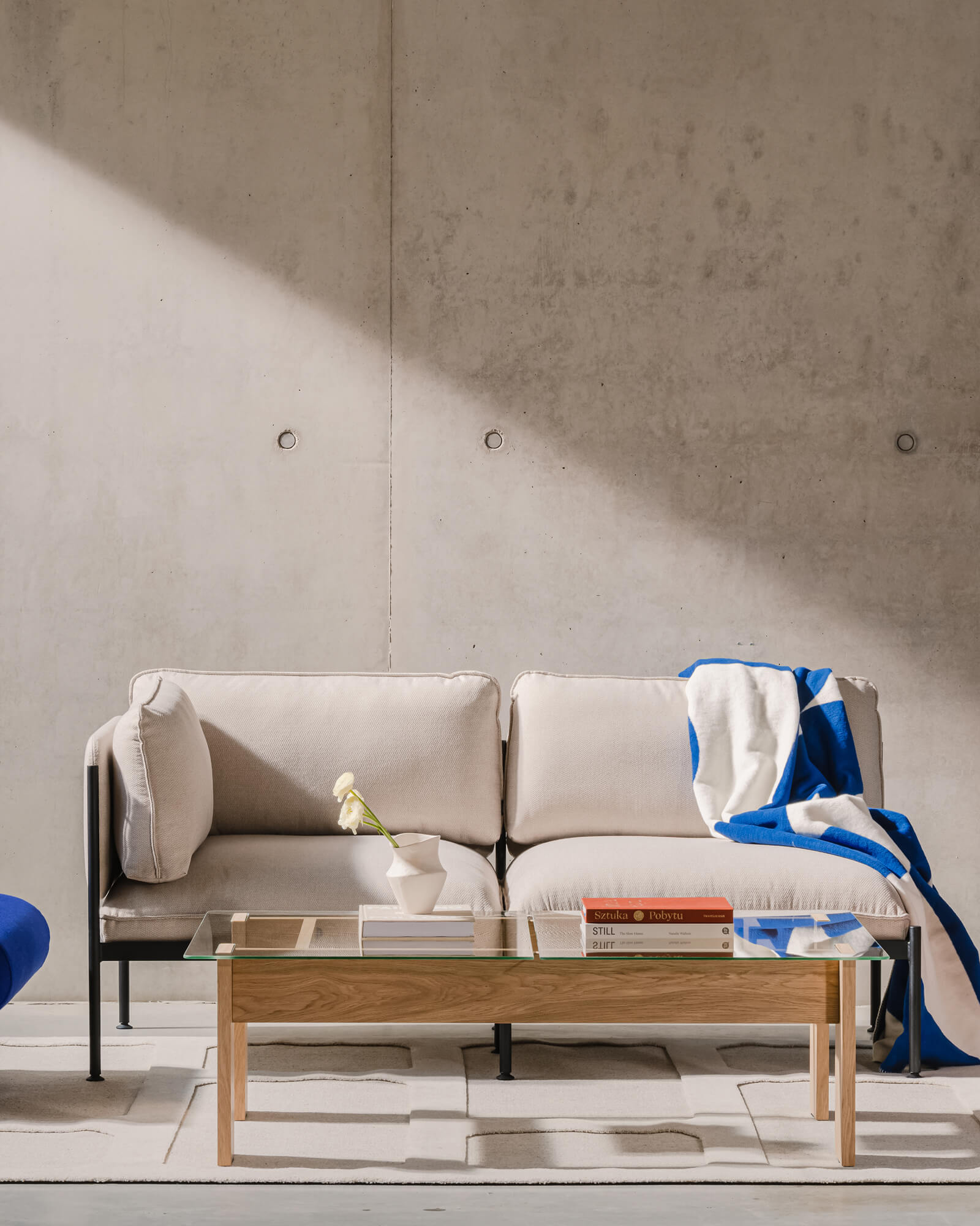 Naiko Coffee Table