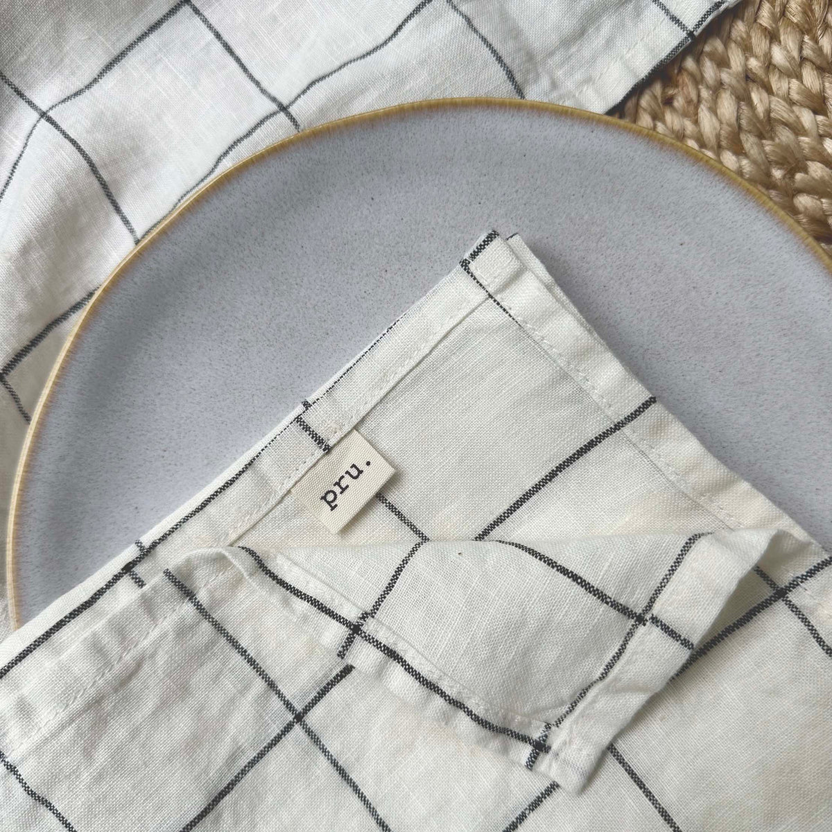 100% Linen Napkins OEKO-TEX® Certified – Khaki X2