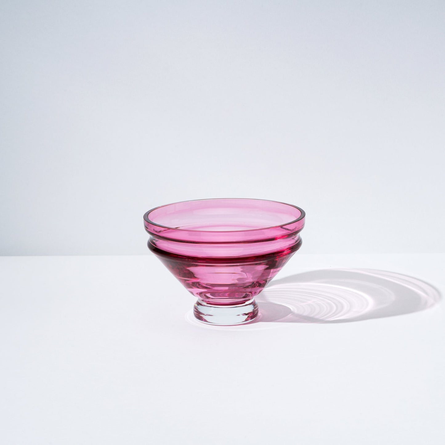 raawii Nicholai Wiig-Hansen - Relæ - glass bowl - small Bowl rubine red