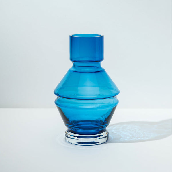 raawii Nicholai Wiig-Hansen - Relæ - glass vase - large Vase aquamarine blue