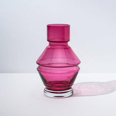 raawii Nicholai Wiig-Hansen - Relæ - glass vase - large Vase rubine red