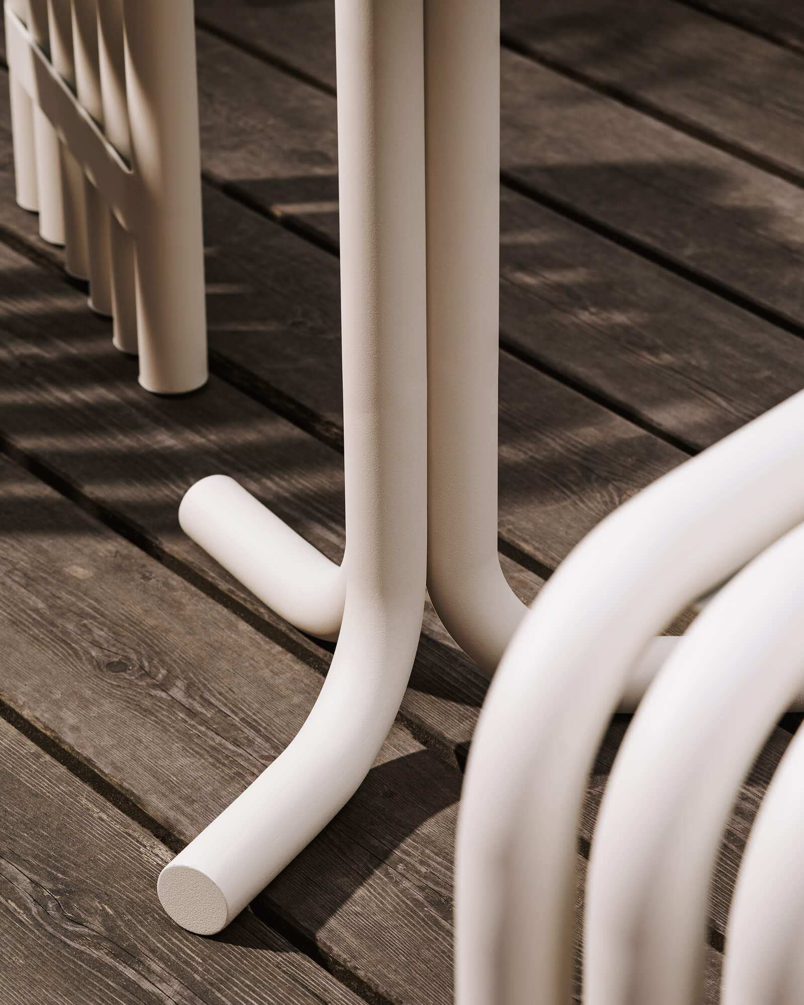 Nokk Cáfe Table