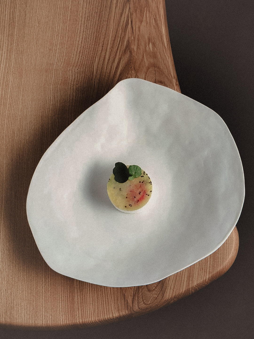 Indulge nº8 dinner plate / white matte