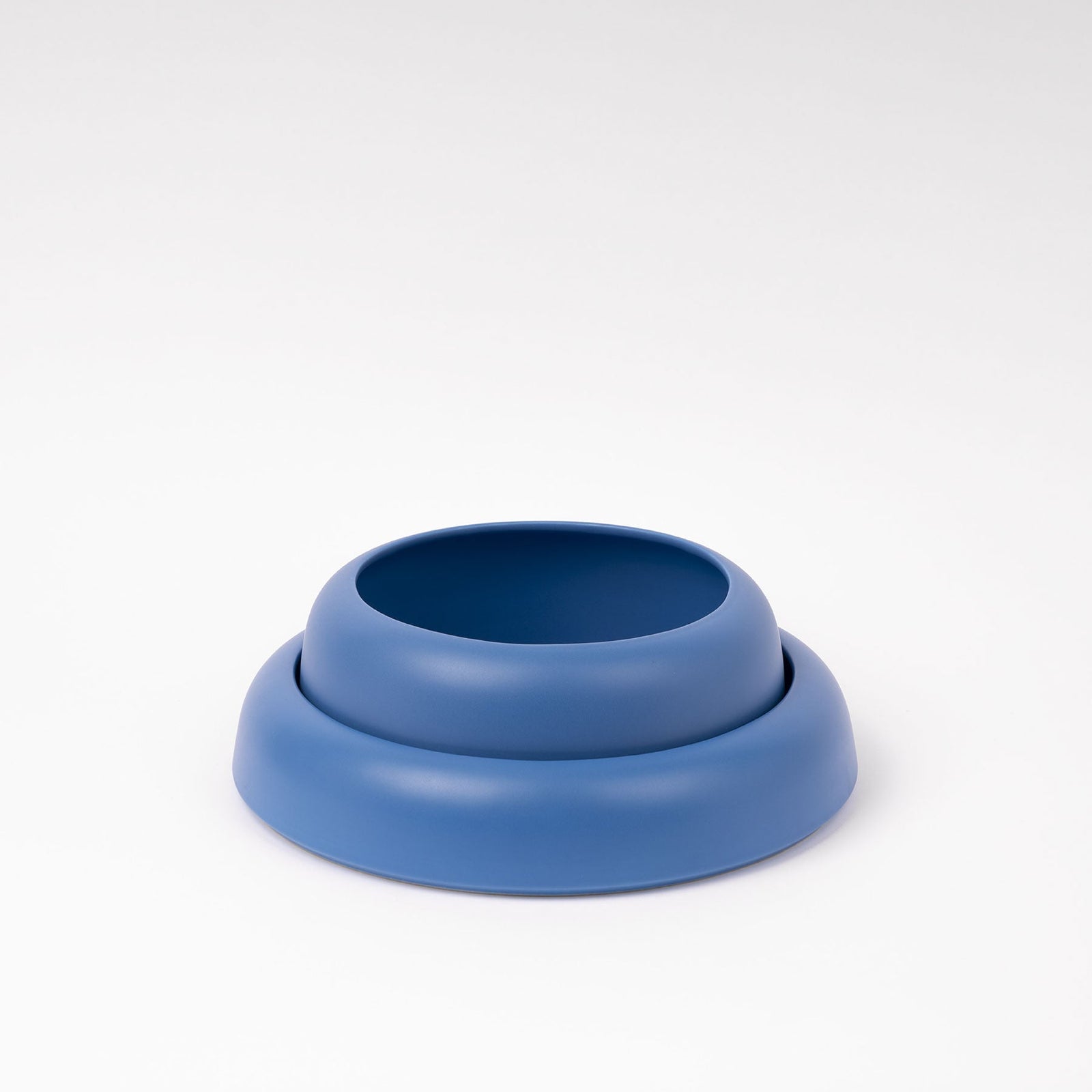 raawii Omar Sosa - Omar - bowl 02 - large Bowl Electric blue