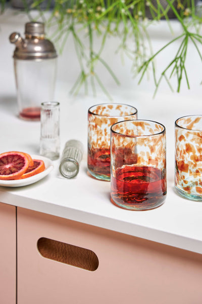 Oro_Tumbler_on_Kitchen_Bar