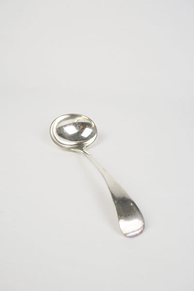 This Vintage Silver Plate Ladle is a stunning piece of service ware. Wildmore