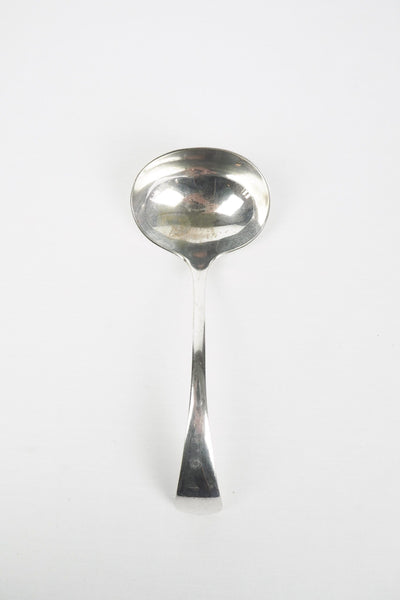This Vintage Silver Plate Ladle is a stunning piece of service ware. It's characterful patina is perfect for an elegant tablescape and for dishing up your favourite soups. Wildmore