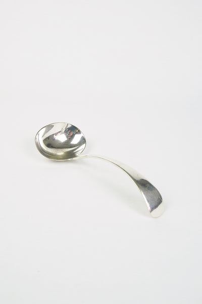 This Vintage Silver Plate Ladle is a stunning piece of service ware. It's characterful patina is perfect for an elegant tablescape and for dishing up your favourite soups. Wildmore