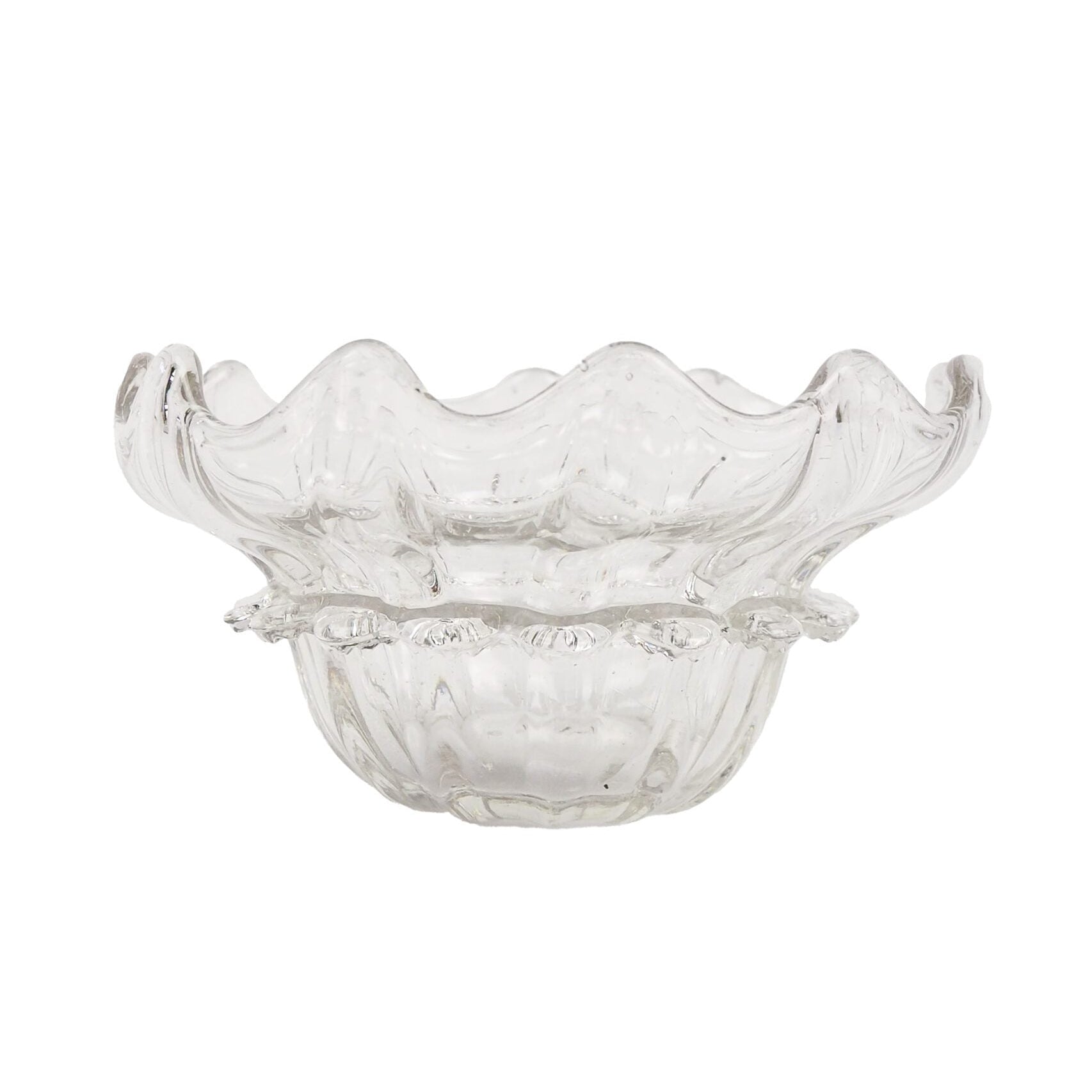 A stunning Vintage Hand Blown Glass Dish with delicate bubbles running through the glass giving it a gorgeous viscous look. Hand blown Mid-Century glass dish with a petal pattern around the centre. Wildmore