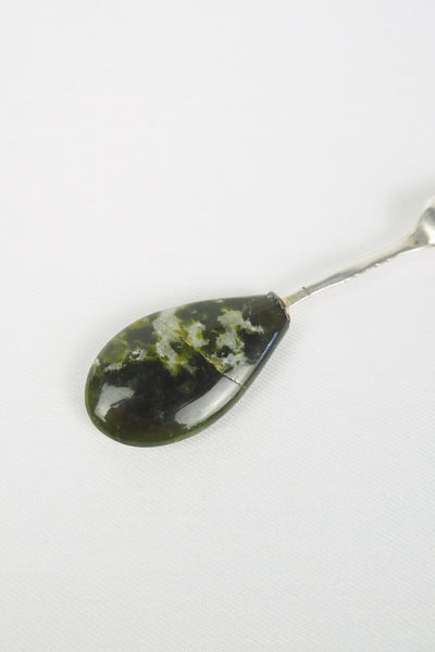 This Vintage Agate Butter Knife has a silver plated blade and a beautiful moss agate handle.