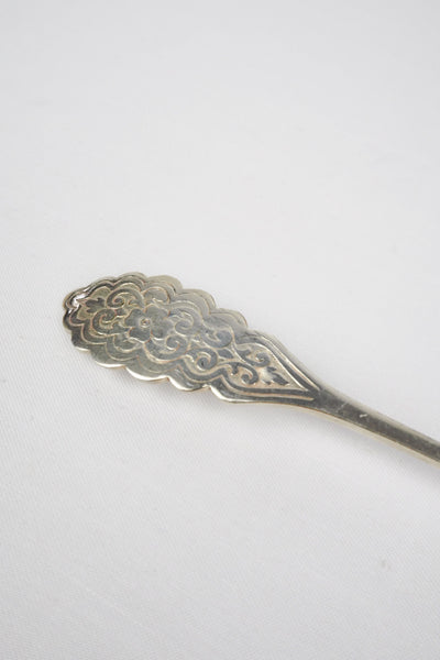 An Antique Fruit Salad Spoon With a stunning pressed pattern through the Silver Plated neck and bowl.