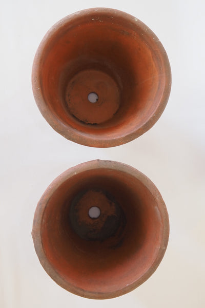 This lovely Pair of Vintage Sankey Pots are beautifully made from terracotta. This pair are circa 1960s, towards the end of manufacturing at Sankey.