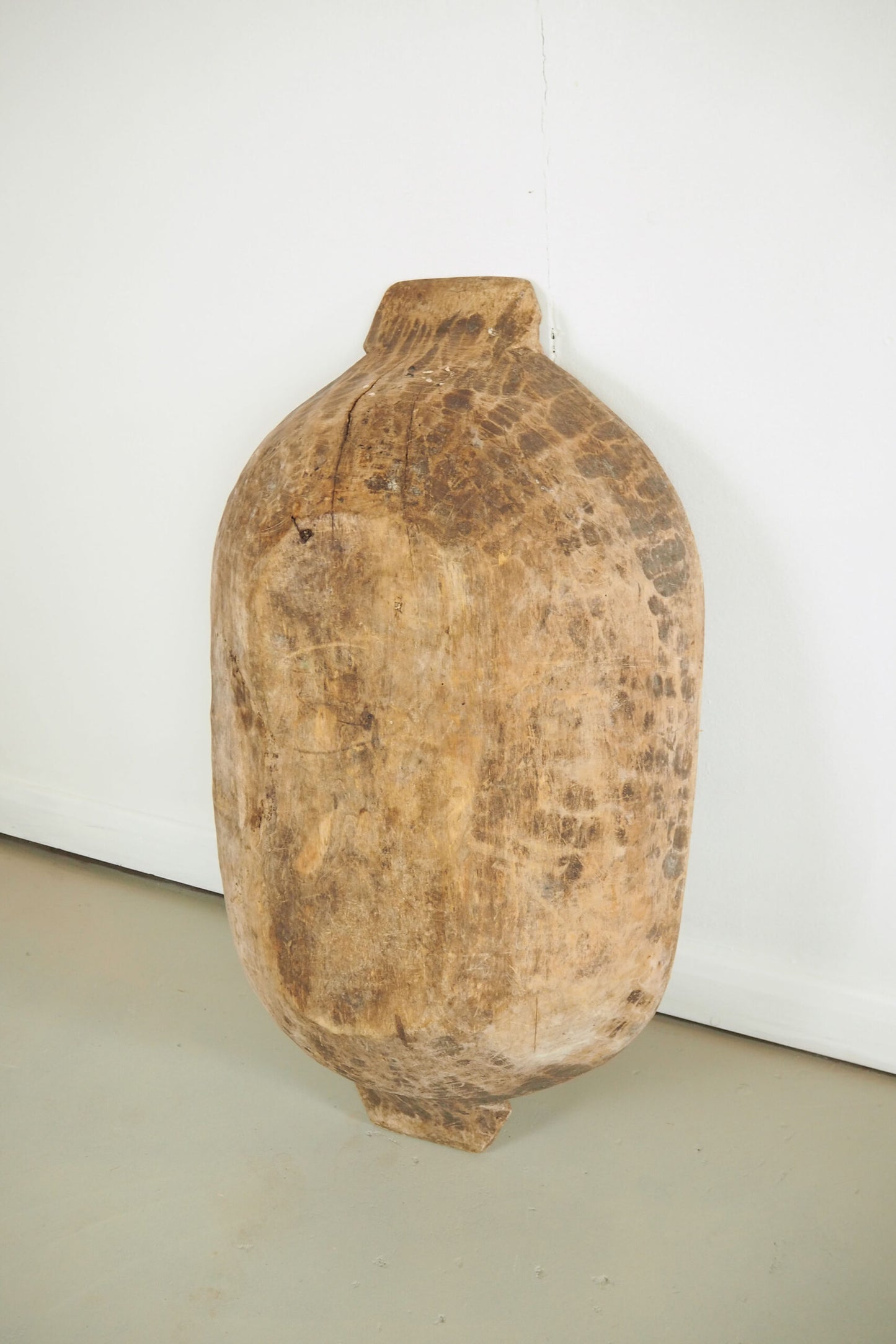 A wonderful Large Antique Dough Bowl. This characterful bowl is the ideal centrepiece for your table or kitchen island.