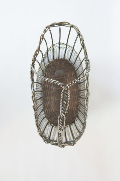 This Vintage Silver Plate Wine Bottle Holder is a great centrepiece for your party. The elegant style gives this silver plate wine server timeless appeal.