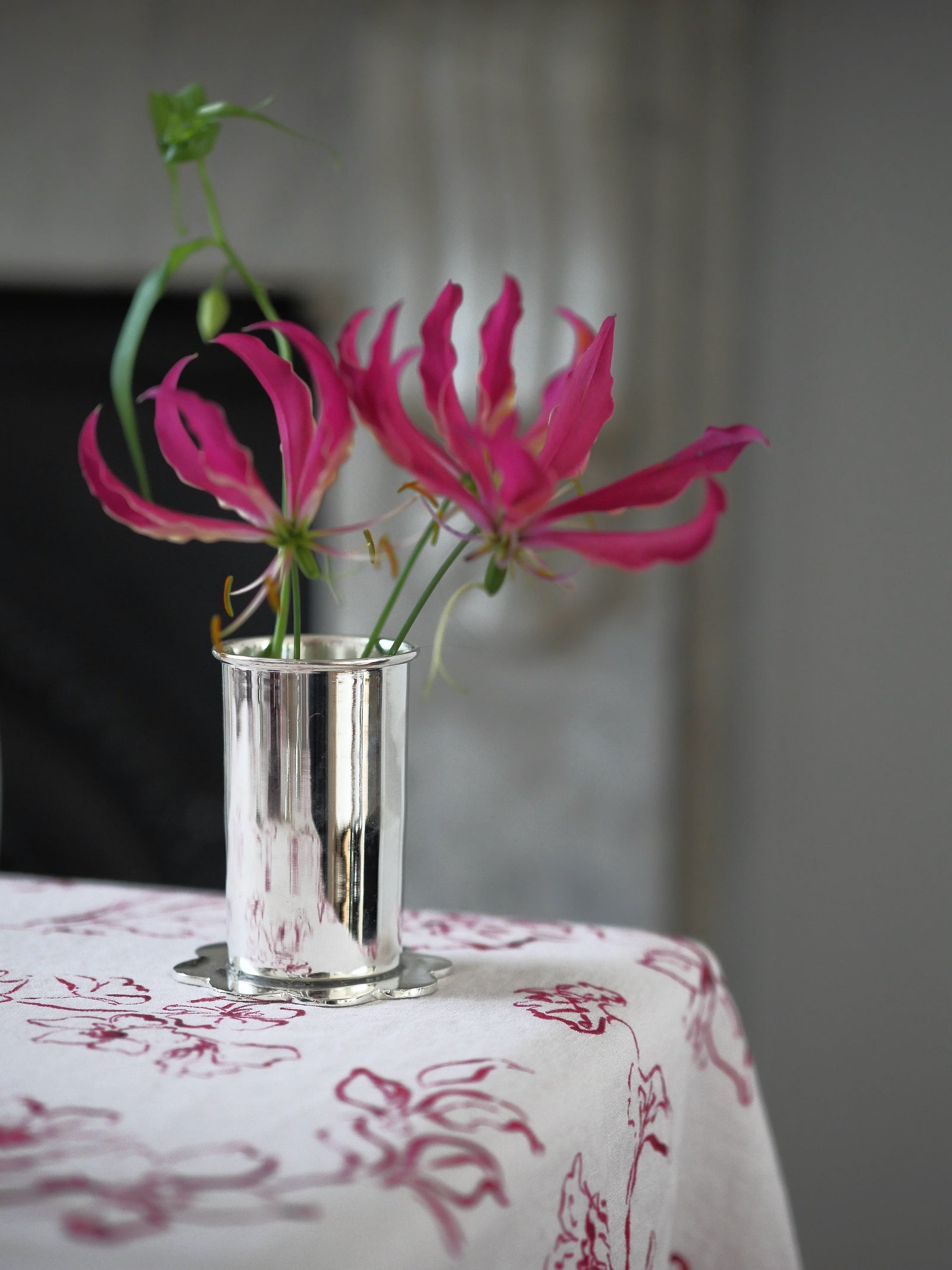 Scallop Silver Plate Finish Bud Vase