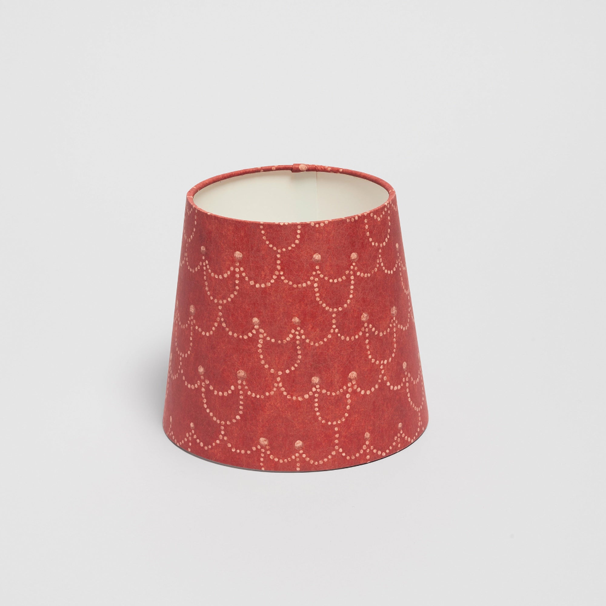 8” Empire Lampshade Pearl Chain - SANGUE