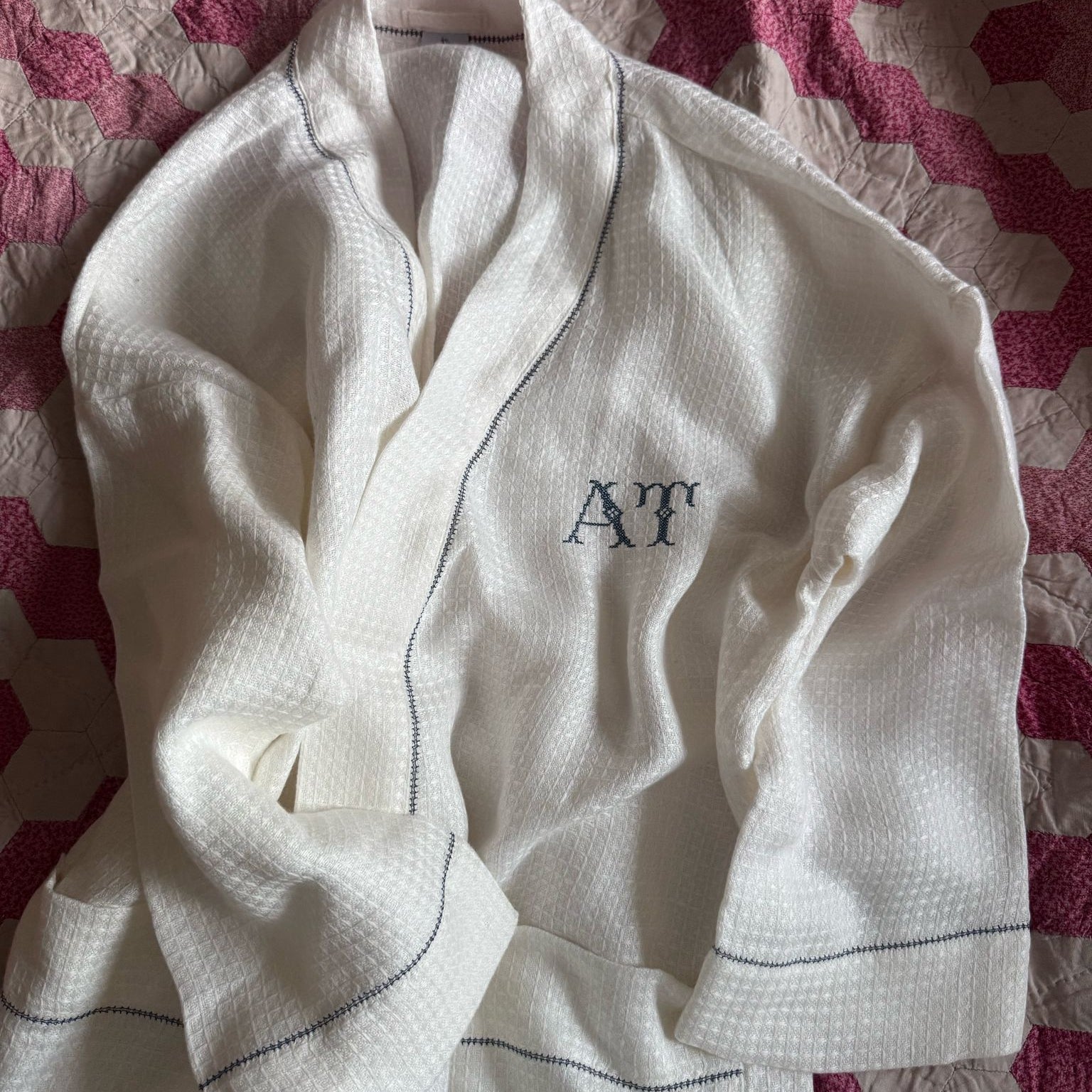 Liège Robe in Ivory White Waffle with Indigo Hemstitch