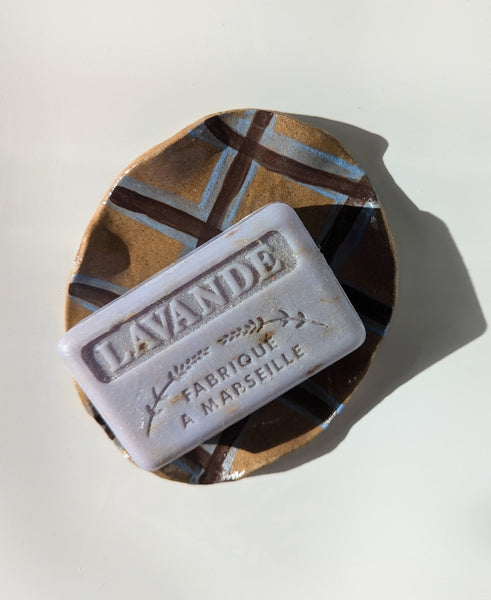Gingham Stripe Wavy Soap Dish