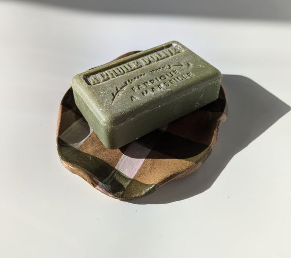 Gingham Stripe Wavy Soap Dish