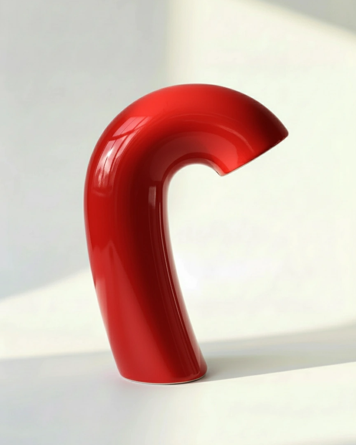VITA Vase in Poppy Red