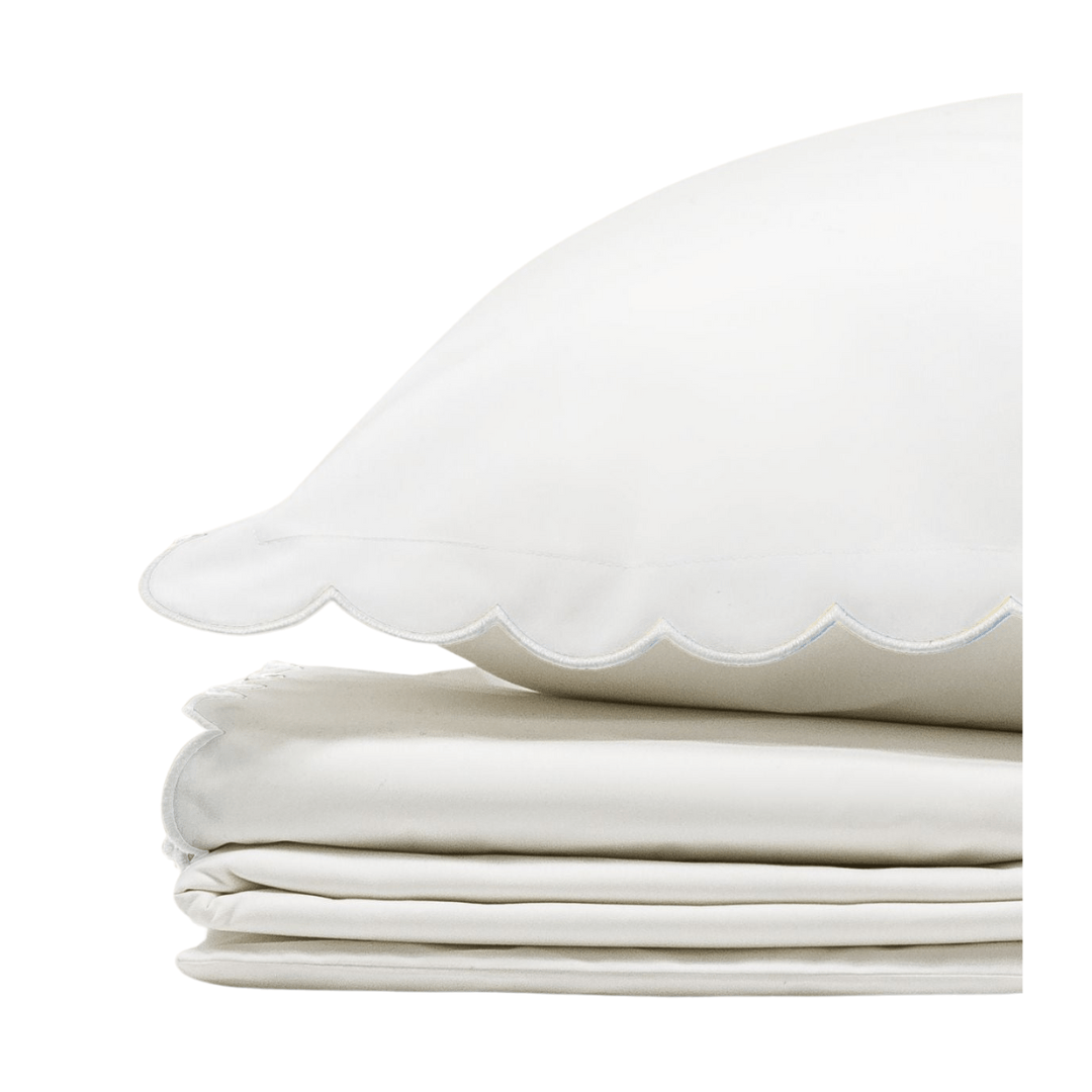 The Scalloped Bedding Set in White Cotton Percale
