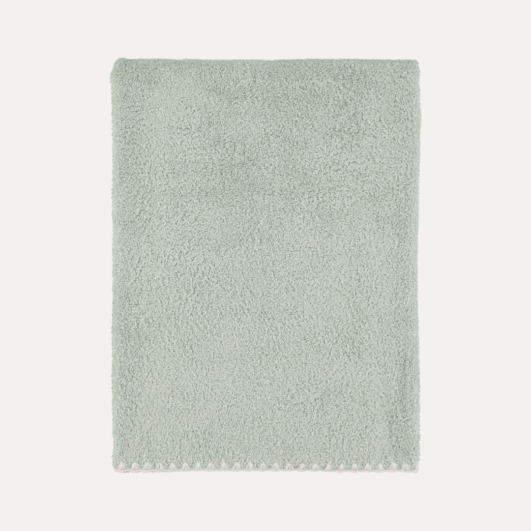 Mint Green and White Shell Stitch Bath Towel