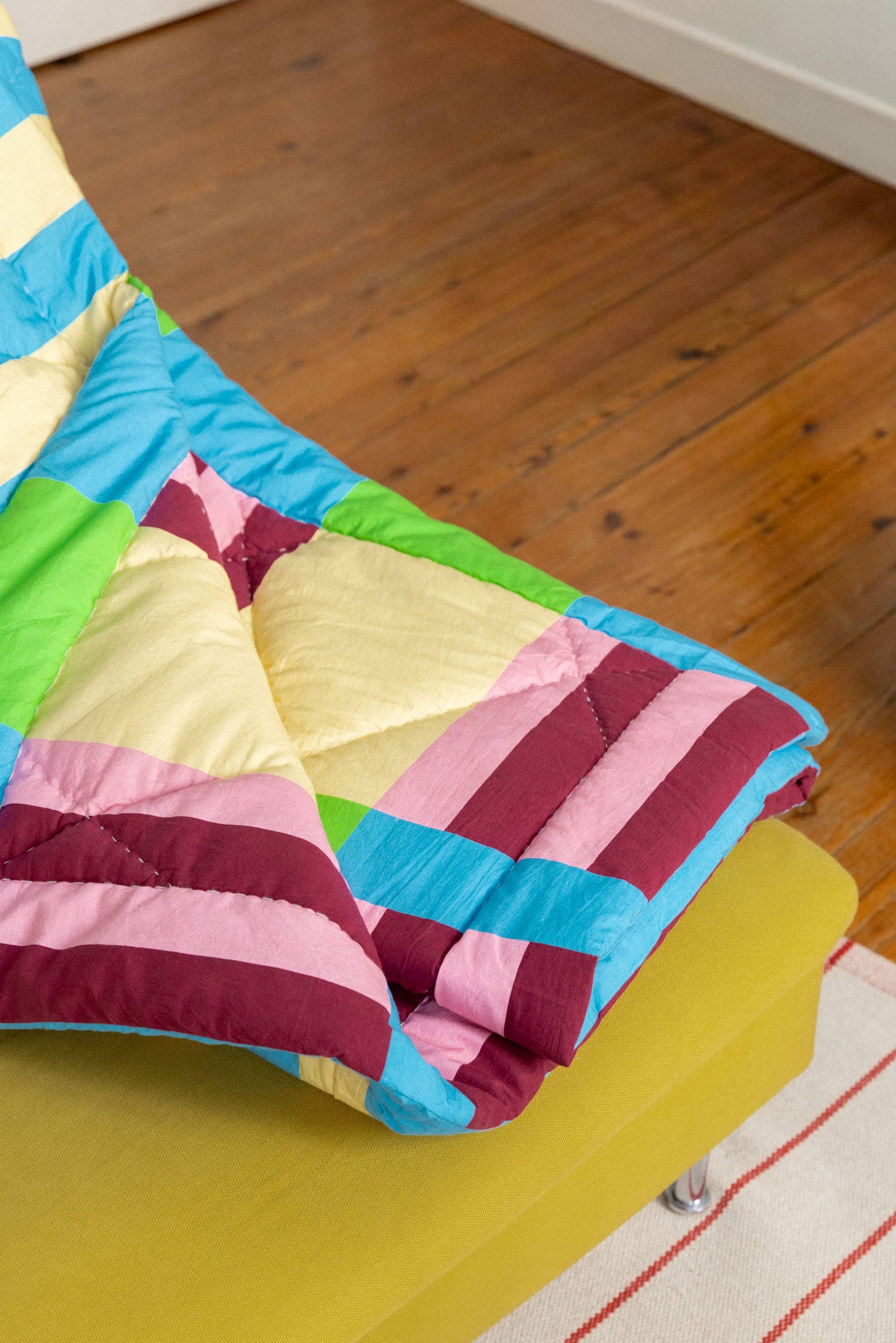 Sunday Mood Throw