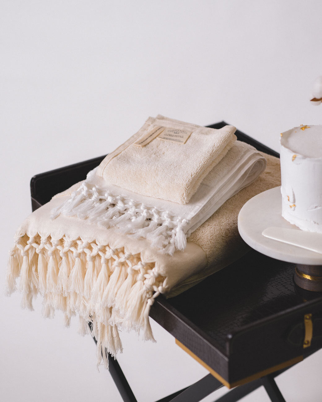 Plush & Bare Set of Three Towels in Ecru