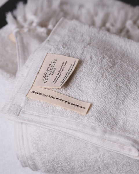 Plush & Bare Cotton Set of two Towels in White
