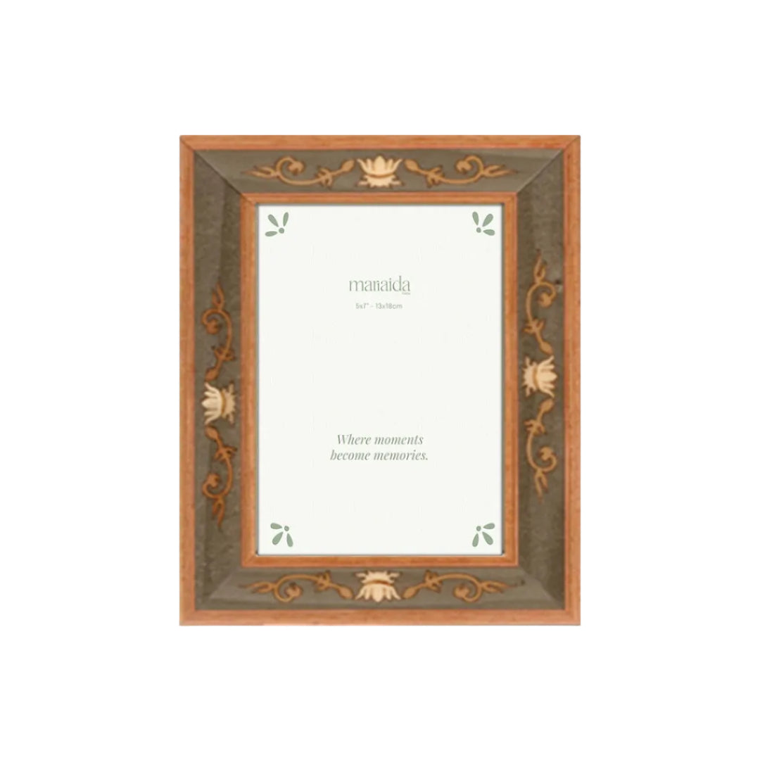 Ricordi Wooden Floral Photo Frame, 13 × 18 cm