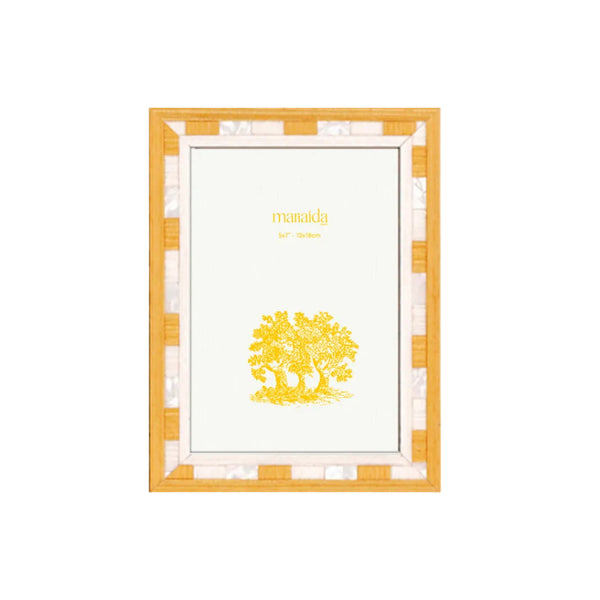 Affetto Yellow and Pearl Photo Frame, 13 × 18 cm