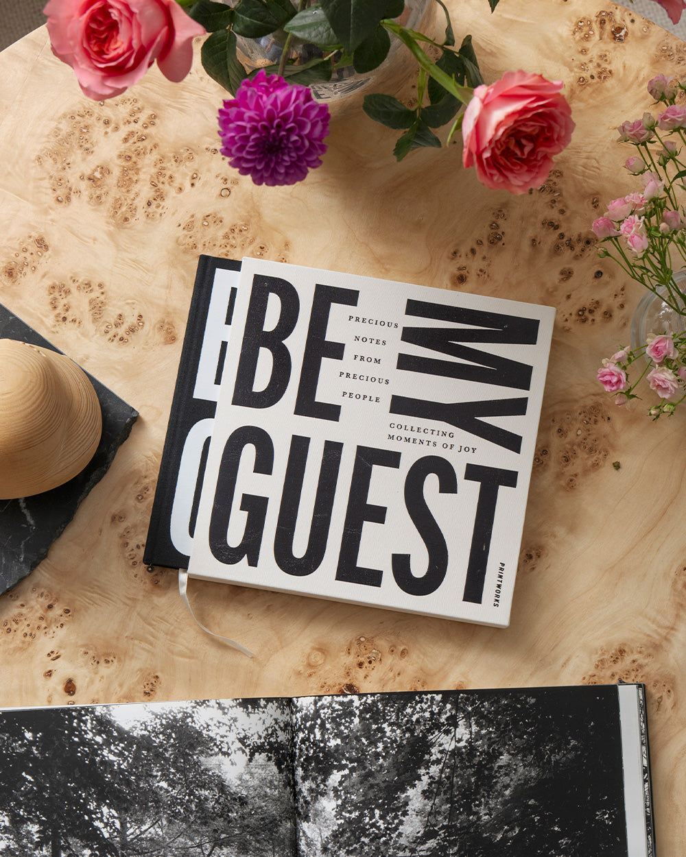 Guest Book - Black/White