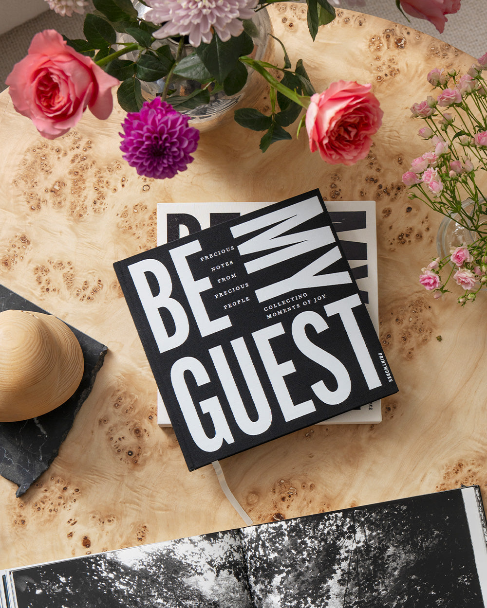 Guest Book - Black/White