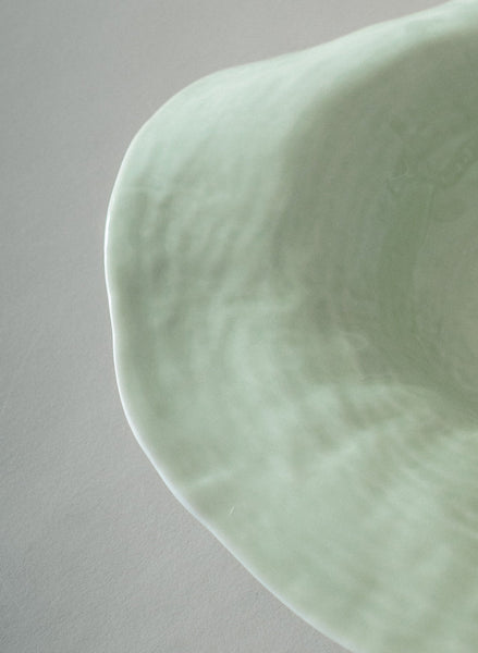 Indulge Nº7 Deep Dinner Plate / Jade Green