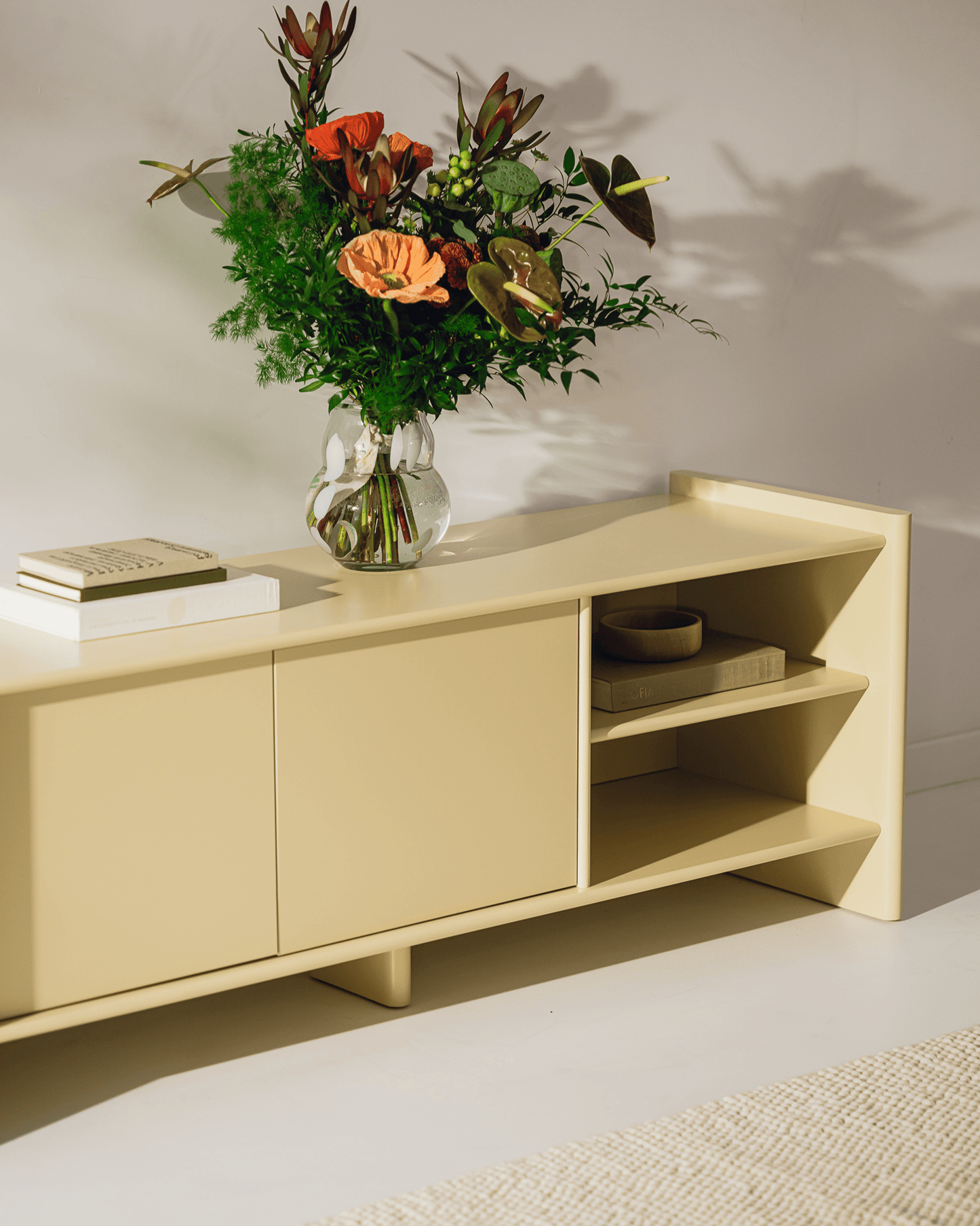 Rali TV Stand