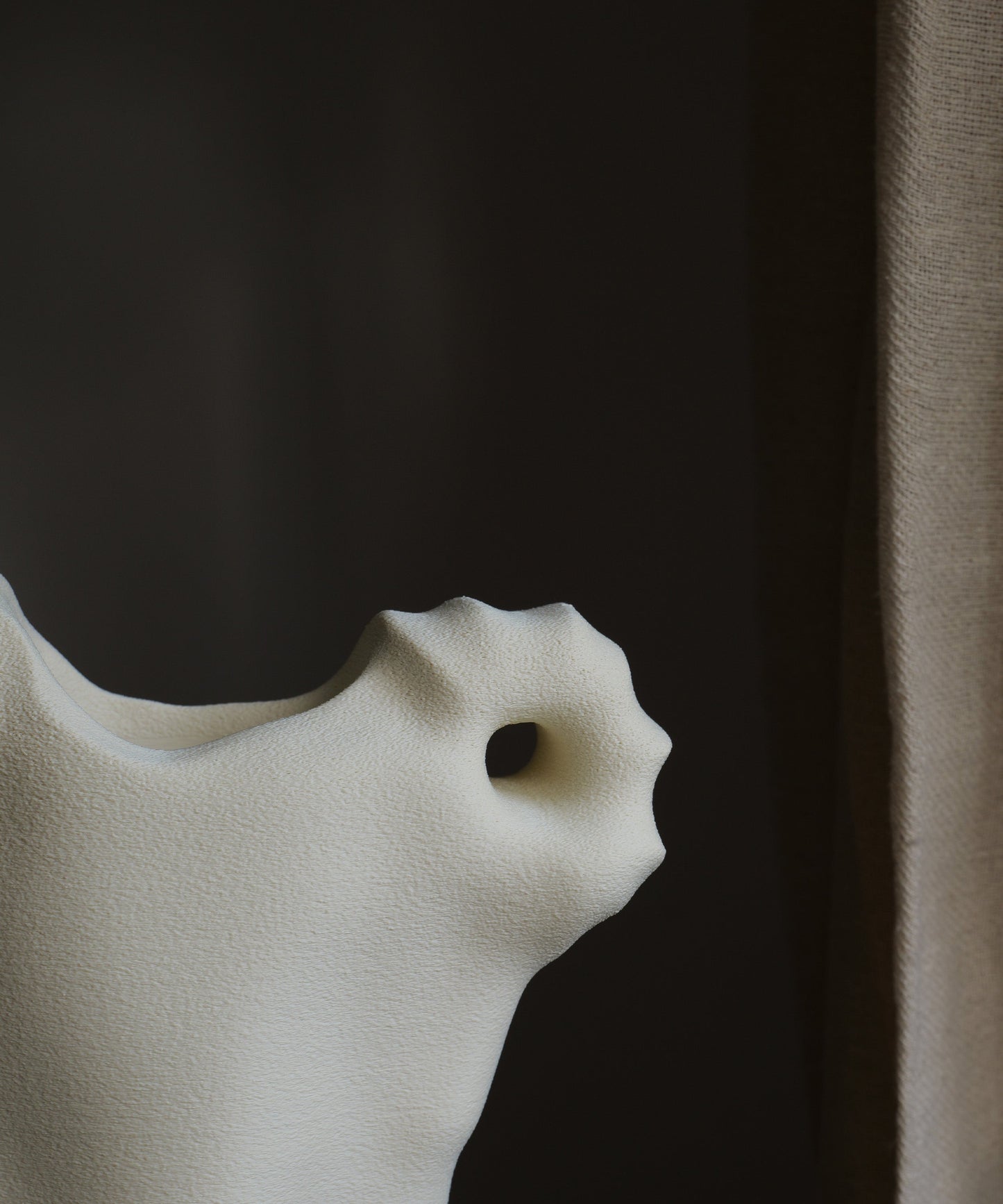 Ribs | Vase 01 | Sandstone