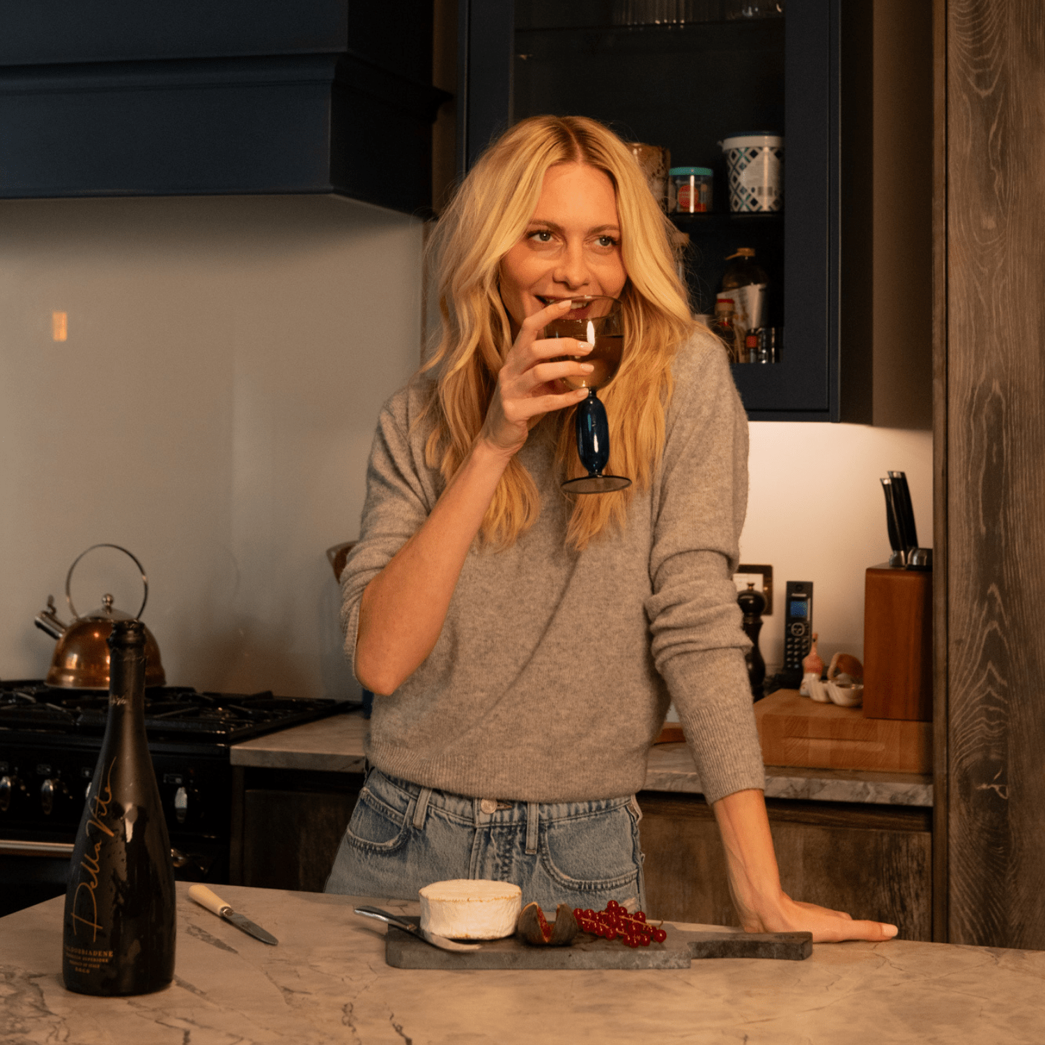 Poppy's Prosecco Bundle - Set of Two Glasses with Bottle of Prosecco