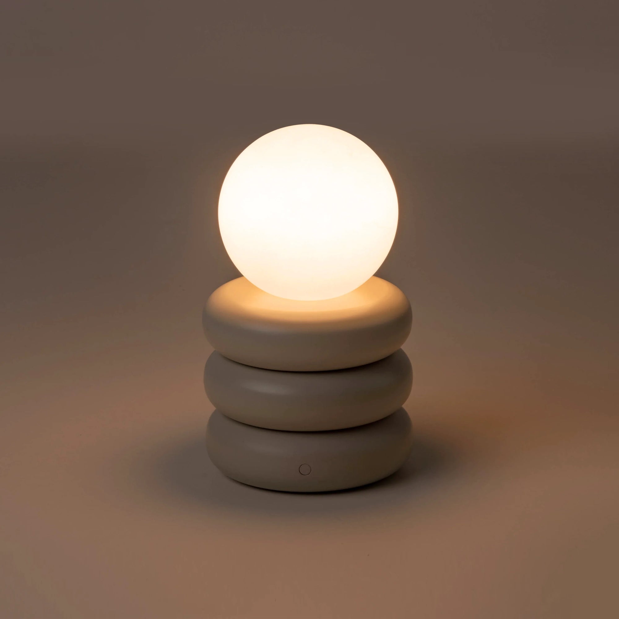Sand cordless table lamp