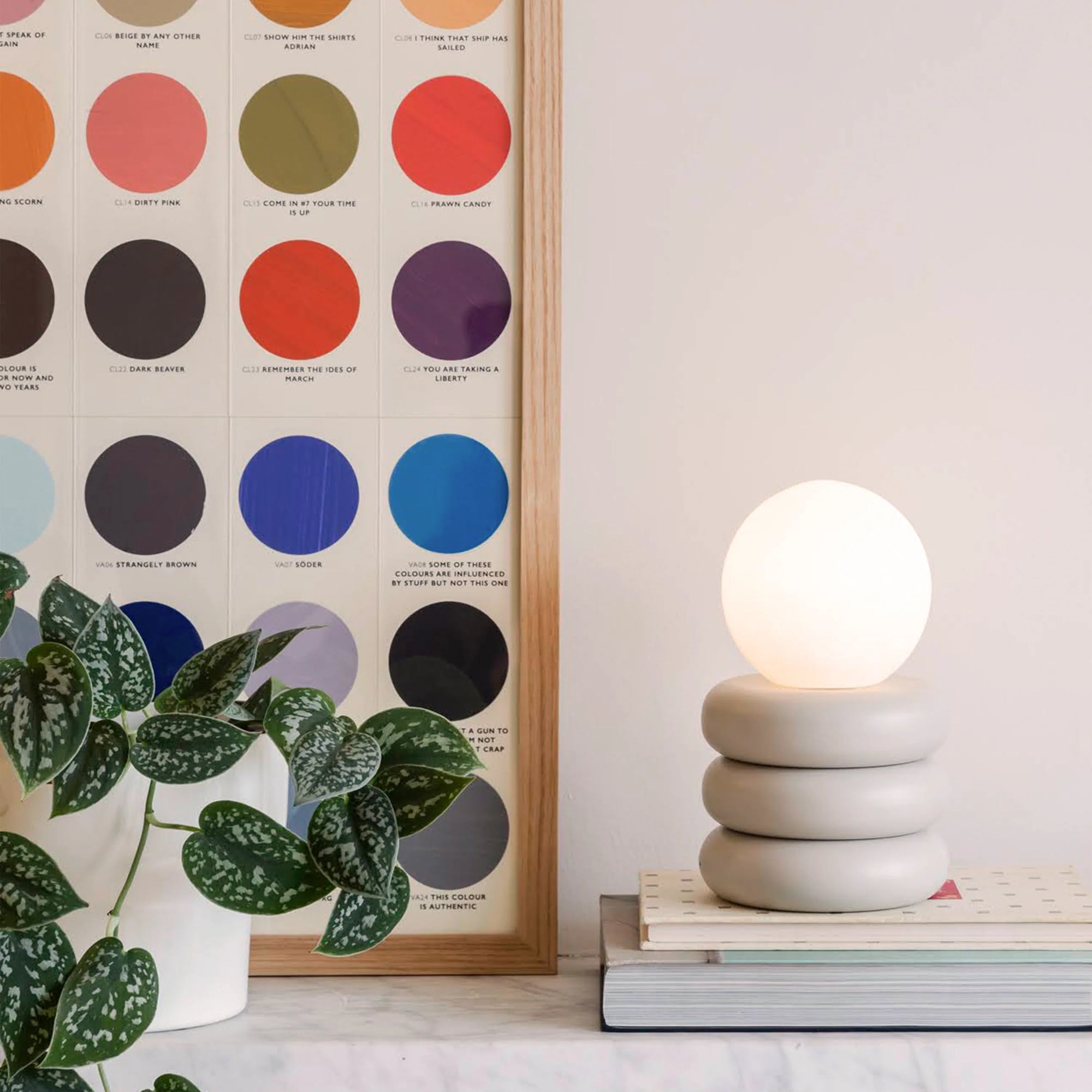 Sand cordless table lamp