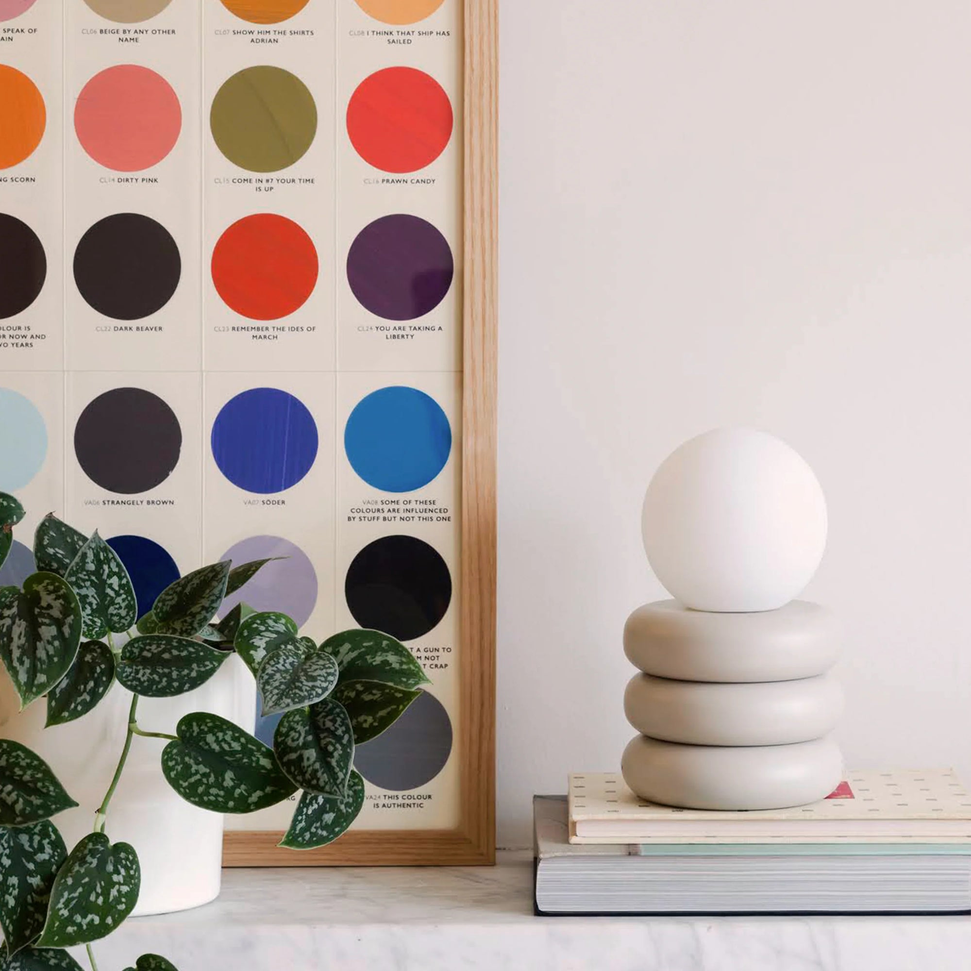 Sand cordless table lamp