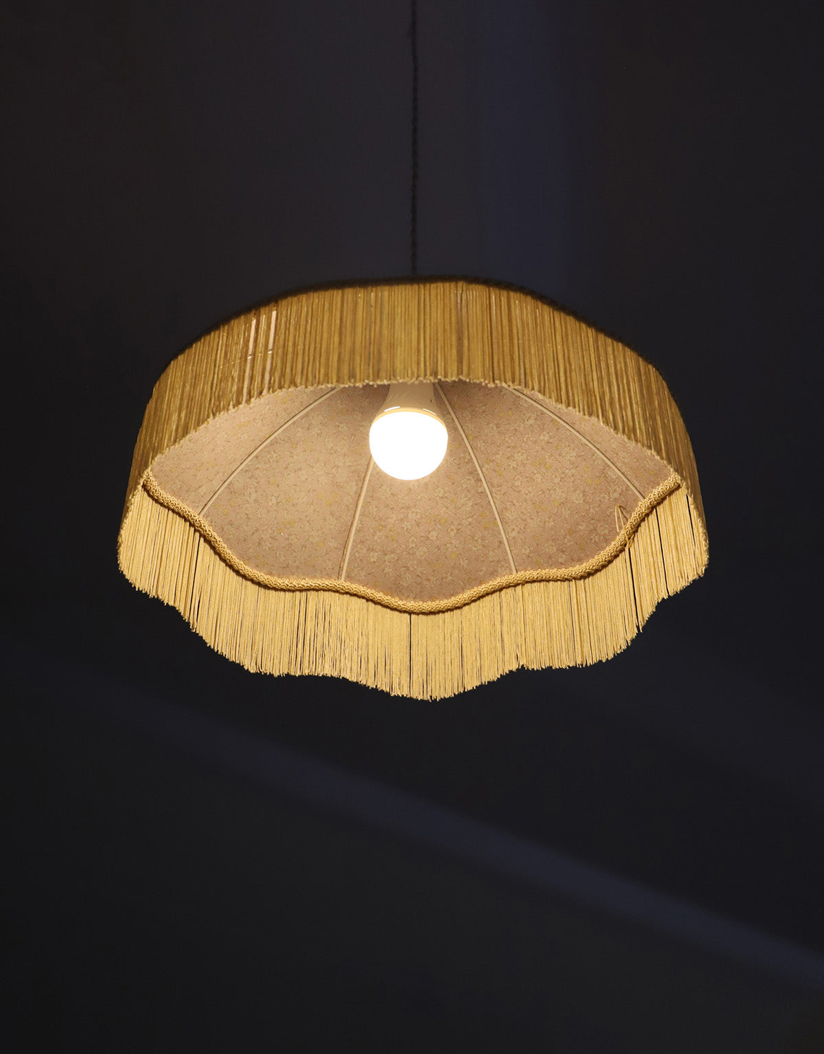 Vintage Umbrella Pendant Light with Print and Fringes – 45 cm