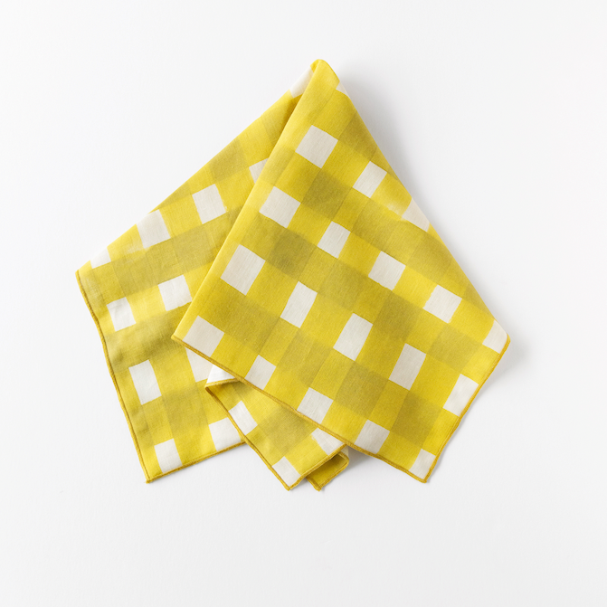 Yellow Cross-Hatch linen dinner napkin with painterly brushstroke cross-hatch pattern in gold - Goldie Home