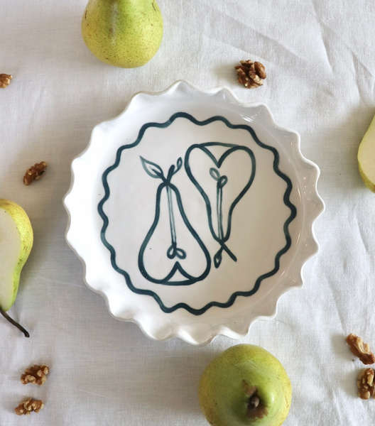 Pear Pie Dish (Medium)