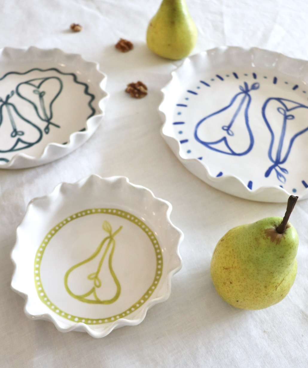 Pear Pie Dish (Medium)