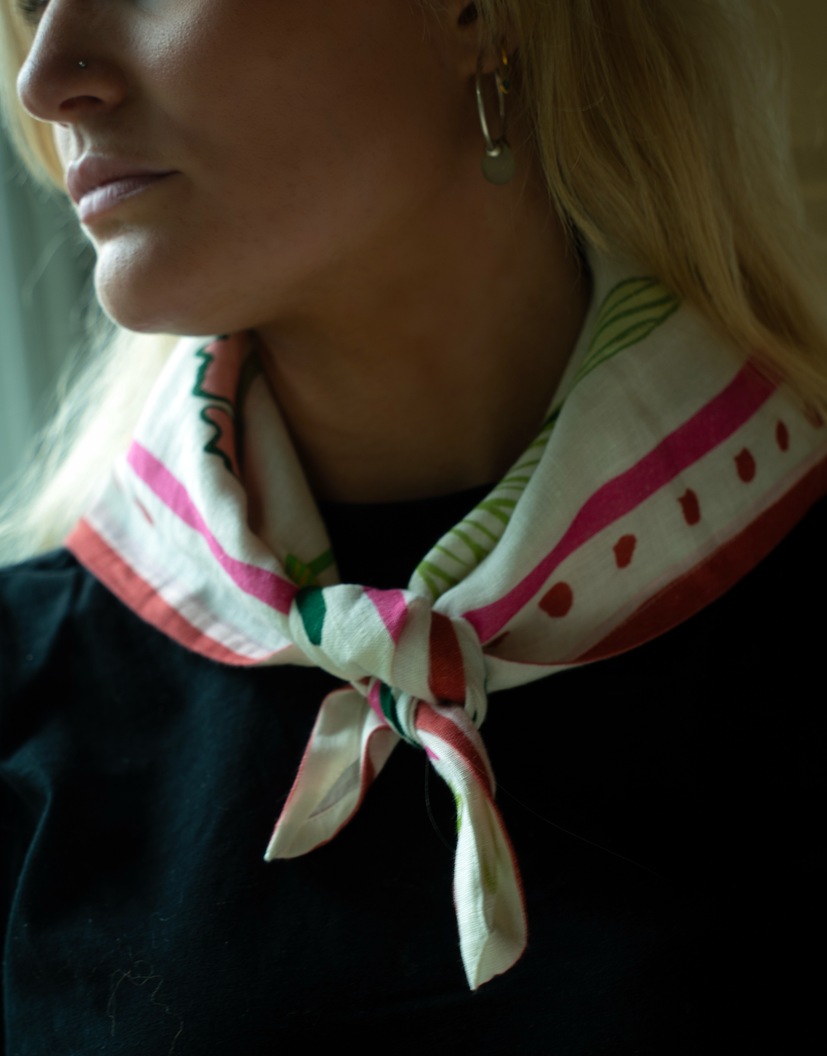 Carnation Scarf