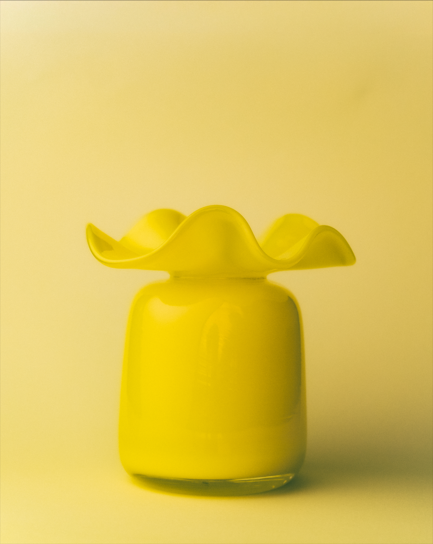 Marla Primrose Medium Handmade Glass Ruffle Bud Vase – Yellow – side view