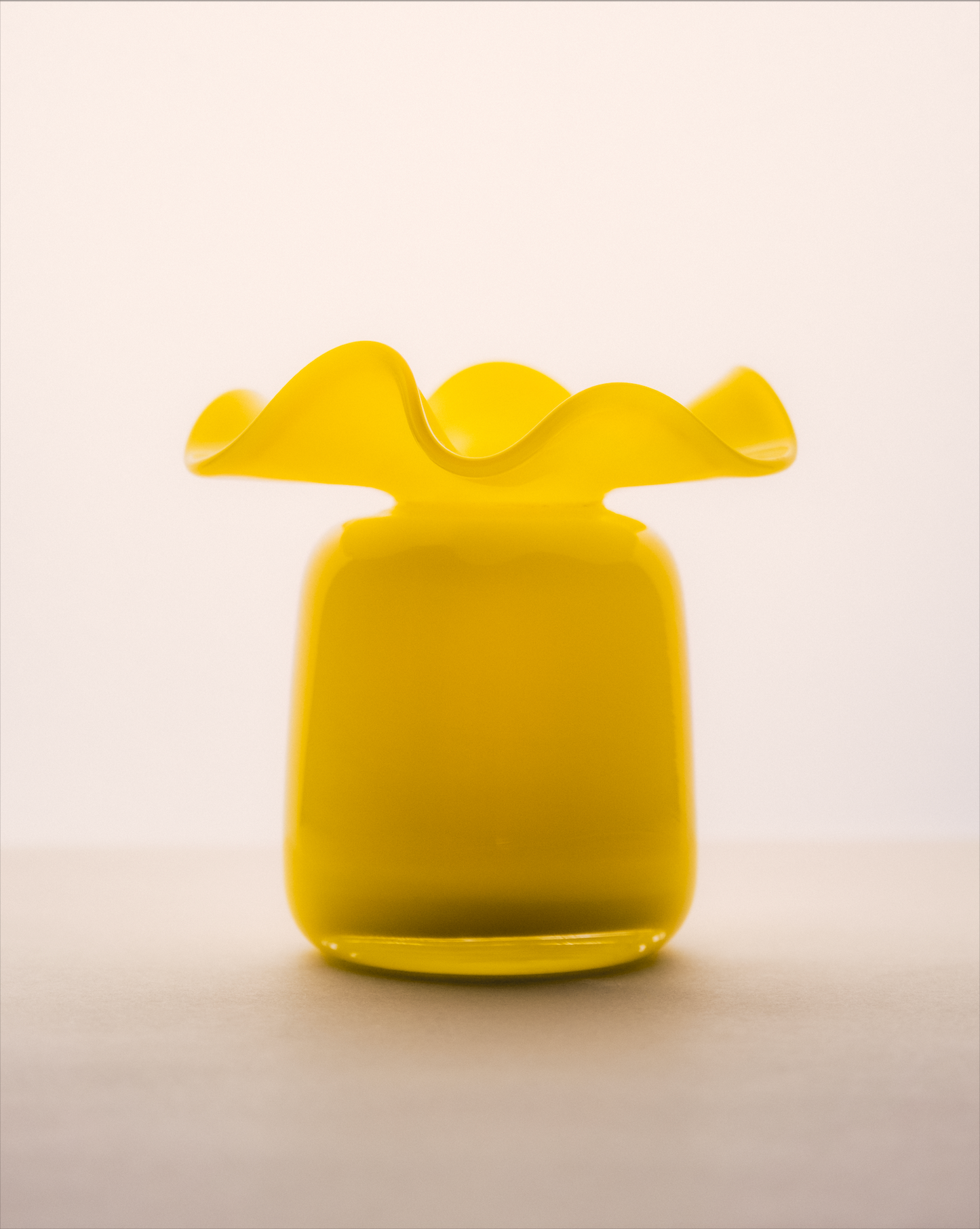Marla Primrose Medium Handmade Glass Ruffle Bud Vase – Yellow – detail close-up