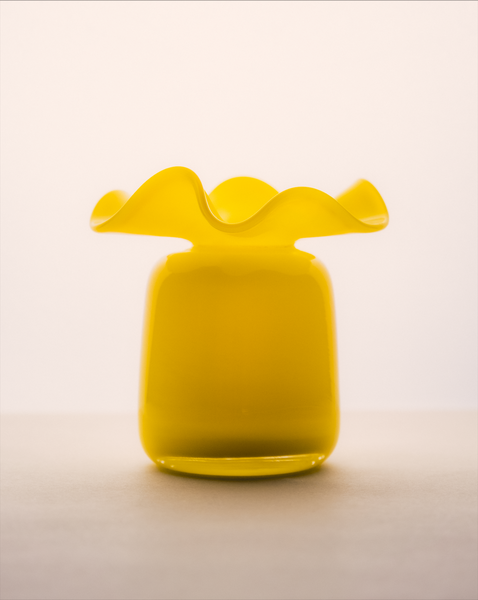 Marla Primrose Medium Handmade Glass Ruffle Bud Vase – Yellow – detail close-up